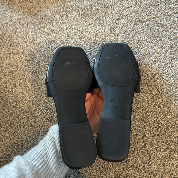 Unisa Chain Embellished Slip On Sandals - size 8 NEW - Picture 5 of 10